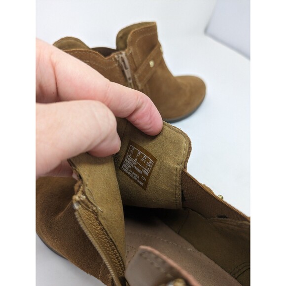 Clarks Womens Suede Chelsea Ankle Boot Trish Strap Studded Chocolate Brown 7M - Picture 5 of 9